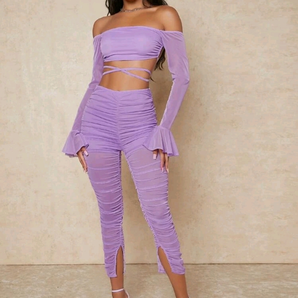 Laced back sleeve top & ruched pants